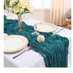 Elegant Teal Table Runners for Home Dining